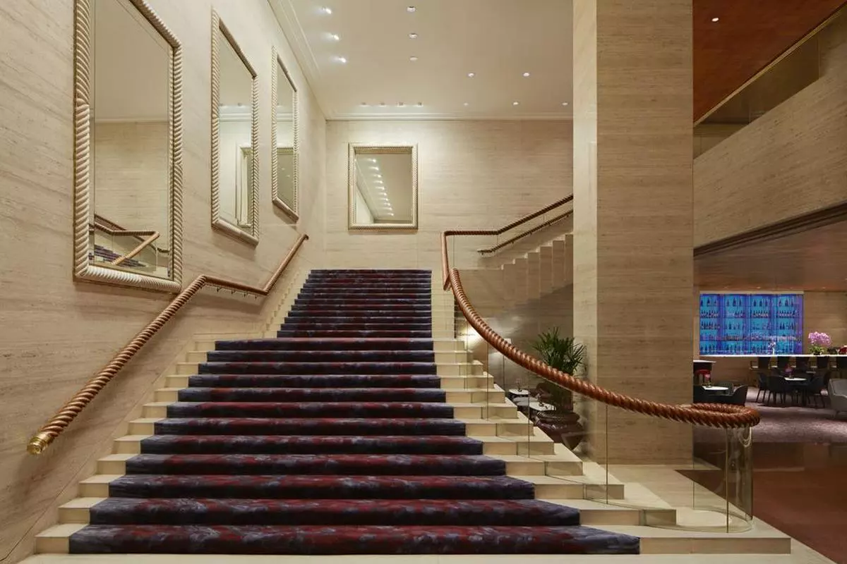 Sheraton Towers Singapore Hotel RECEPTION (Copy).jpg